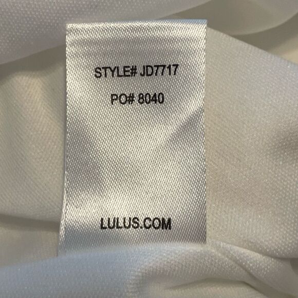 Lulu's Gimme Some Flair White Flounce Sleeve Bodycon Dress Ivory Heavyweight Kni - Picture 9 of 9